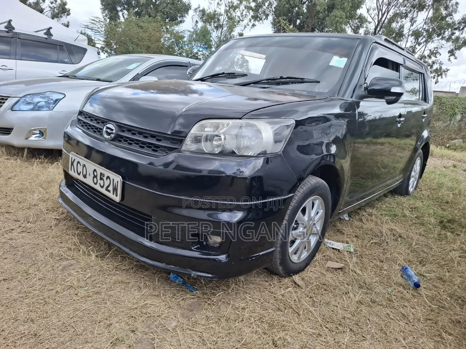 Toyota Corolla Rumion Hatchback 1.5 FWD 2011 Black