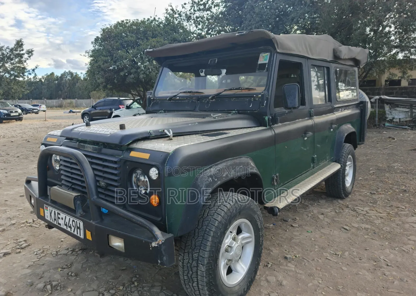 Land Rover Defender 2001 Green
