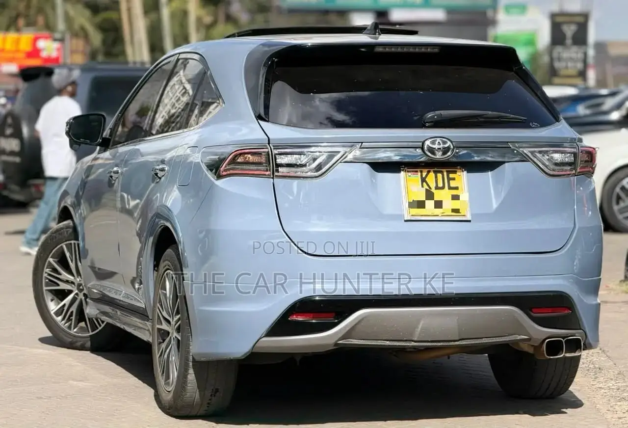 Toyota Harrier 2014