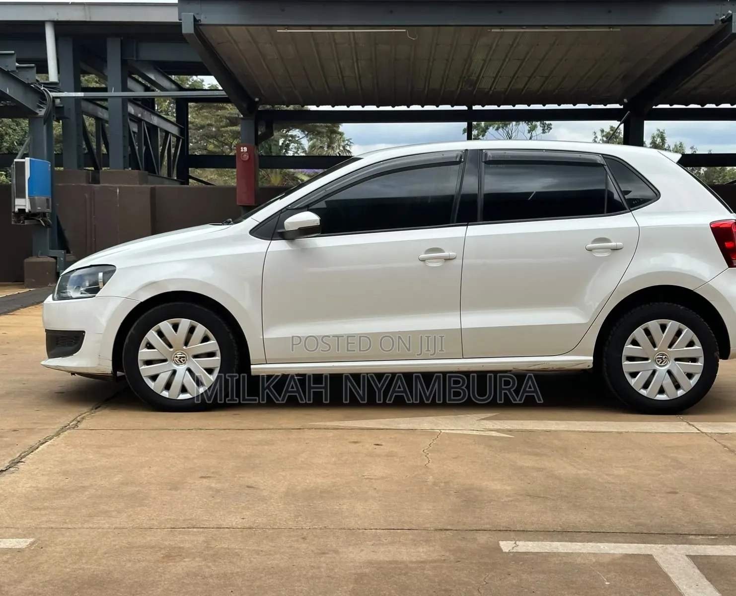 Volkswagen Polo 2013 White