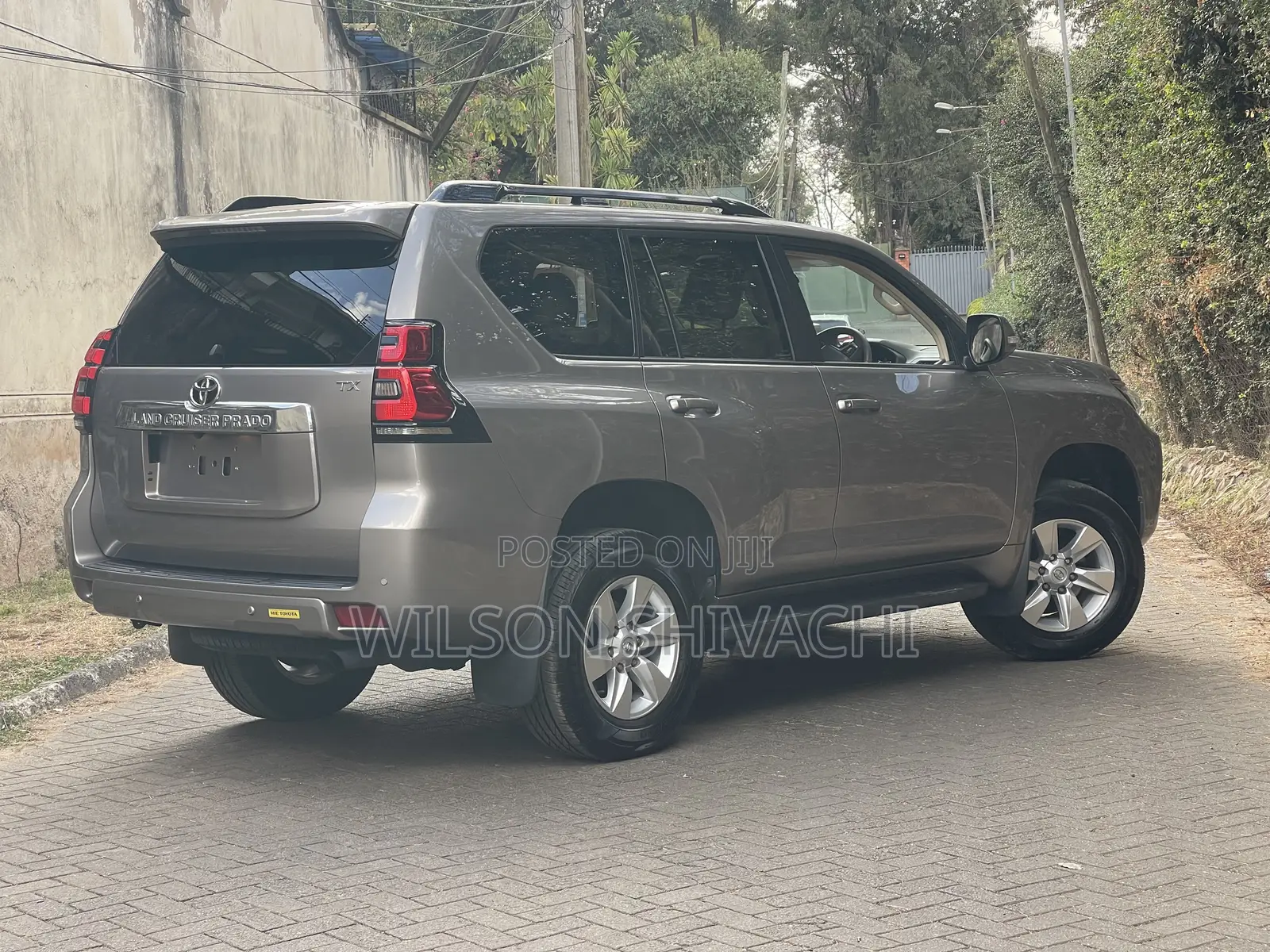 Toyota Land Cruiser Prado 2021 Gold