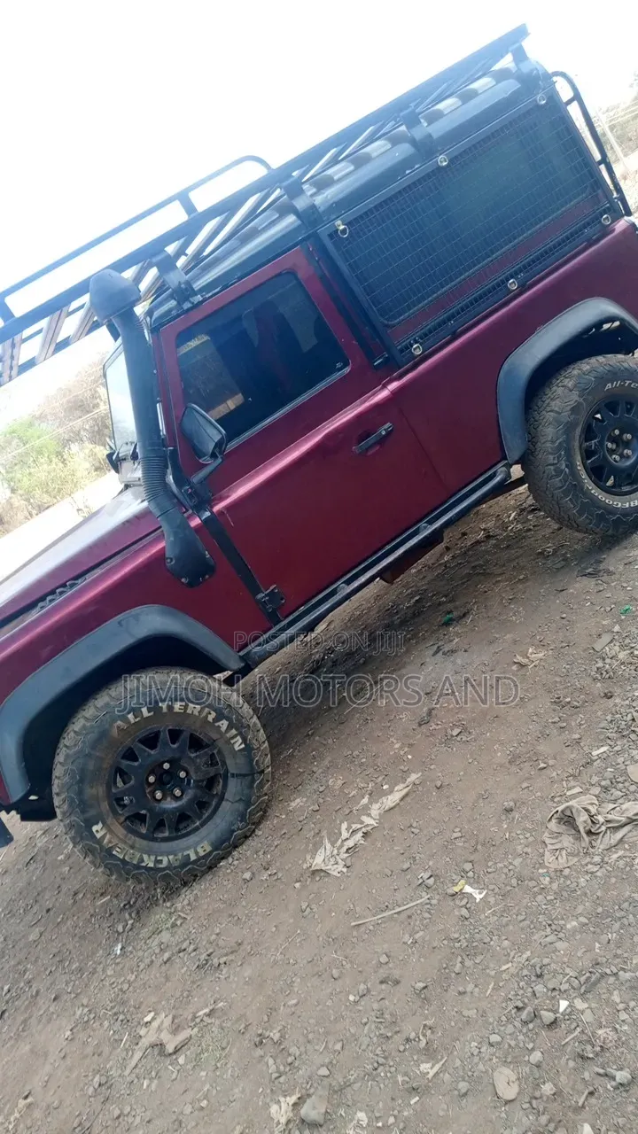 Land Rover Defender 2009 Red