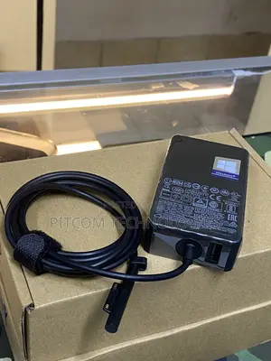 Microsoft 44w Charger