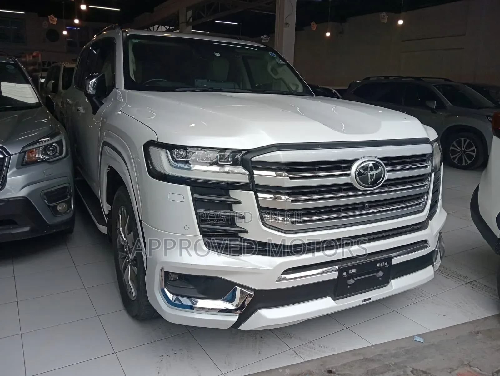 Toyota Land Cruiser 2023 White