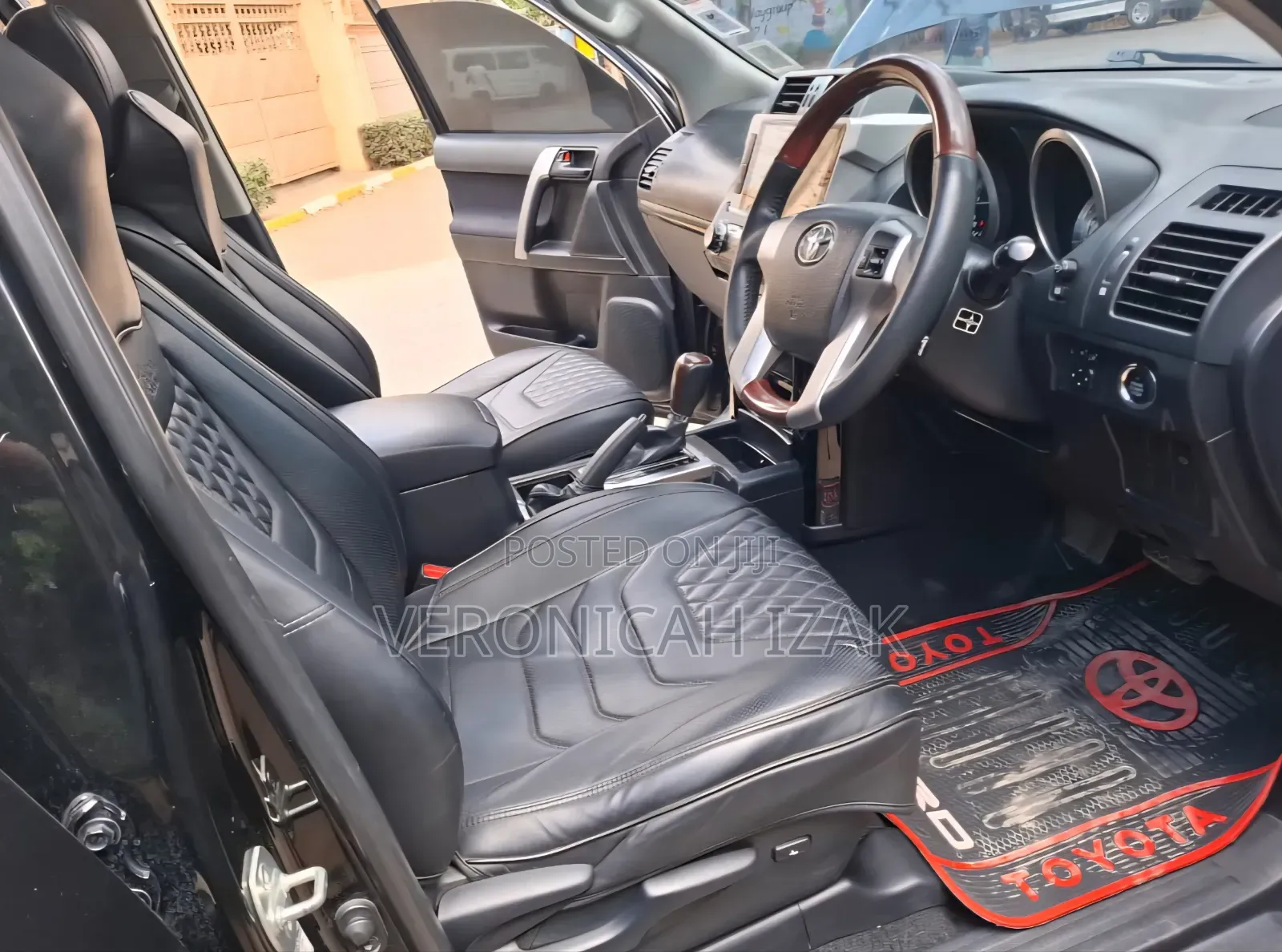 Toyota Land Cruiser Prado 2016 Gray