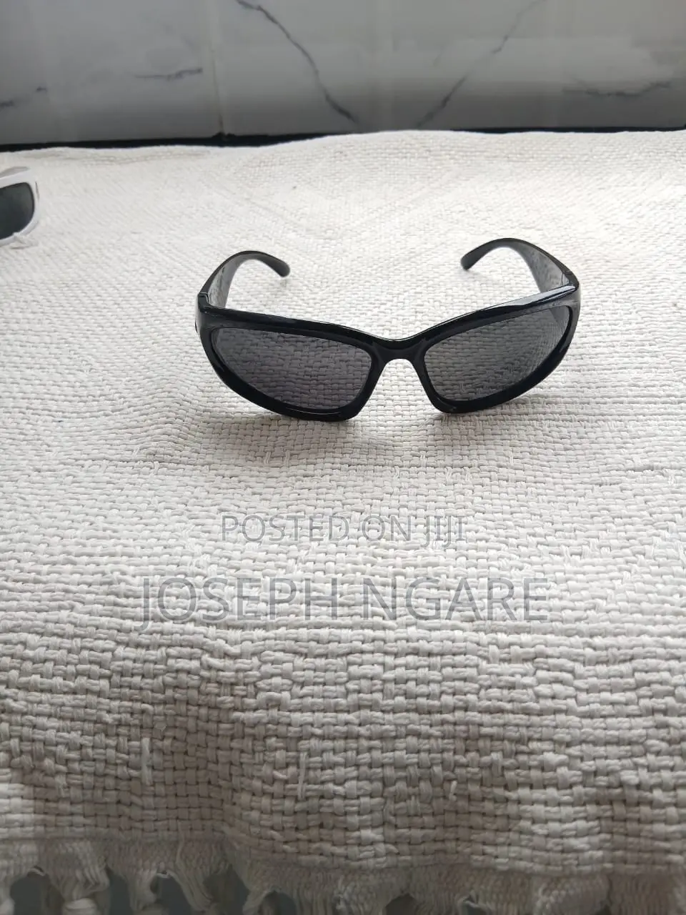 Stylish Black Oversized Sunglasses for Women – Chic Everyday Shades