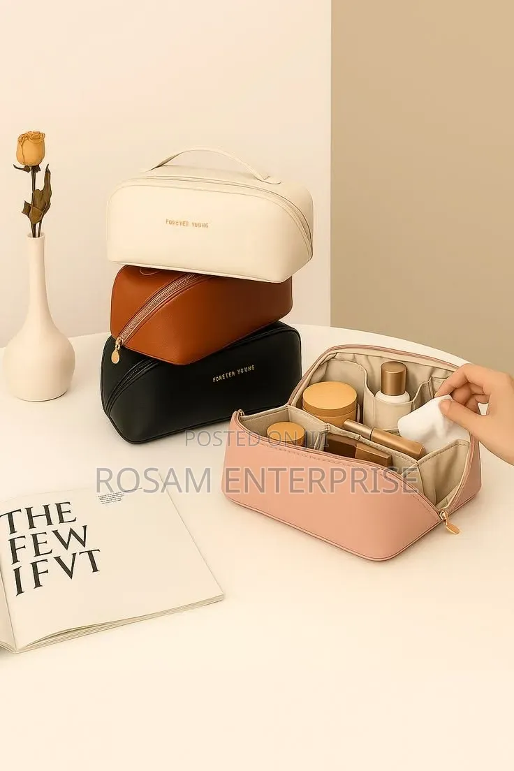 Multifunctional Waterproof Large Cosmetic Bag/Toiletries Travel Bag