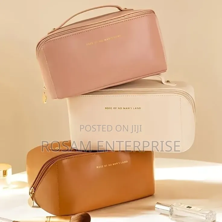 Multifunctional Waterproof Large Cosmetic Bag/Toiletries Travel Bag