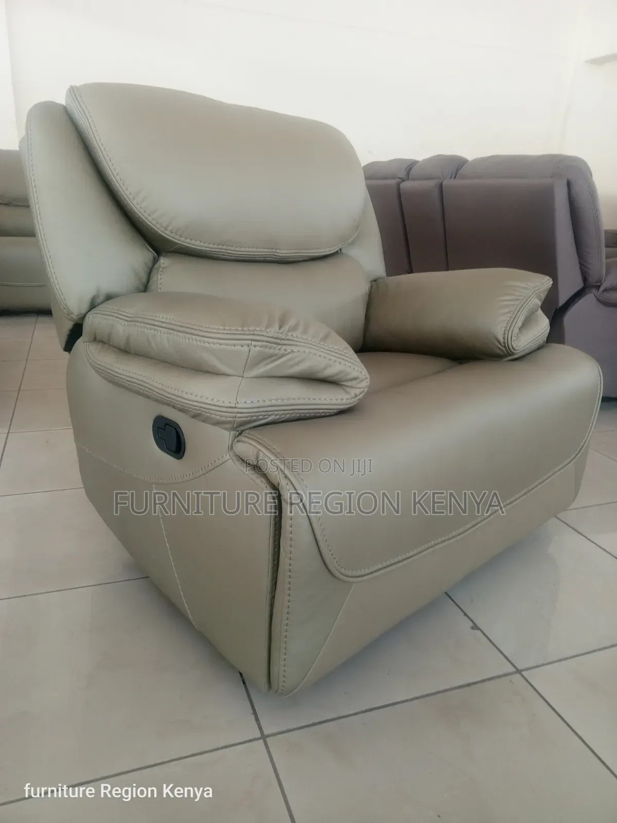 1 Seater Luxurious King-Size Jungle Green Recliner Sofa
