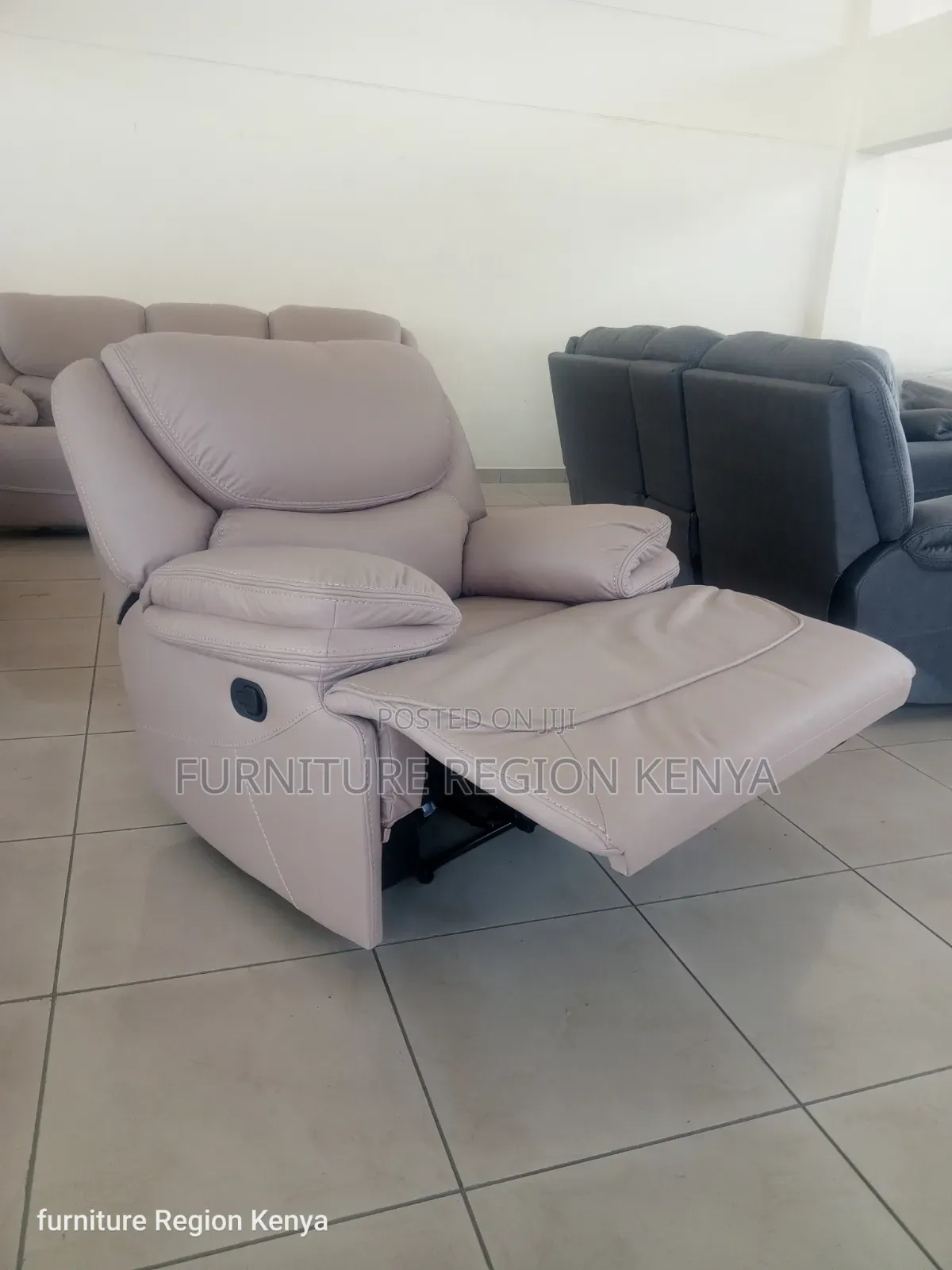 Single Seat Recliner Sofa "King-Size"