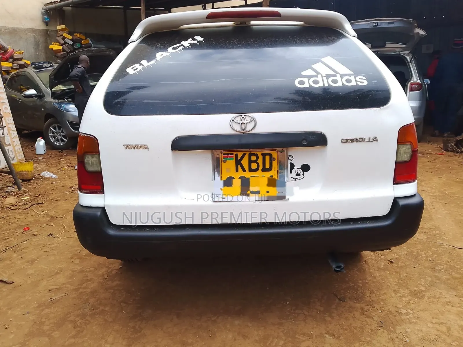 Toyota Corolla 2001 White