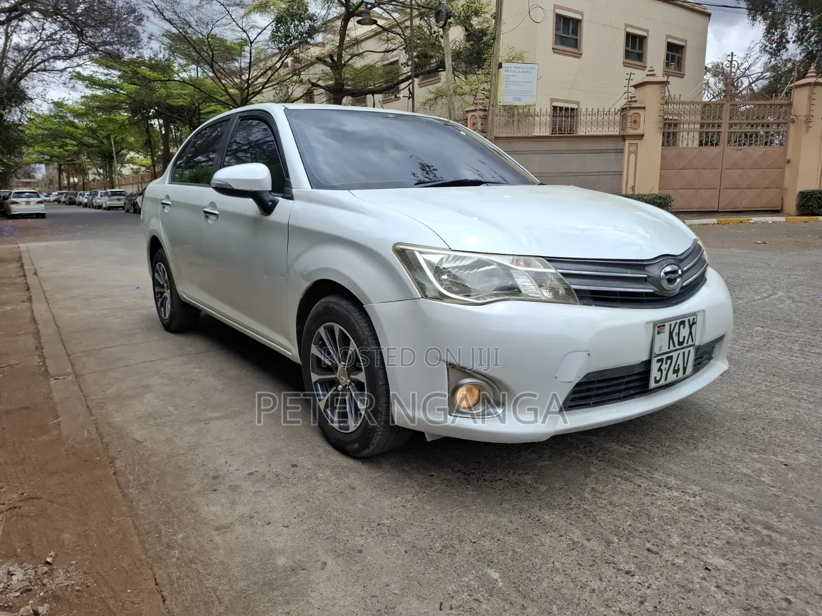 Toyota Axio 1.5 X 2WD 2012 White