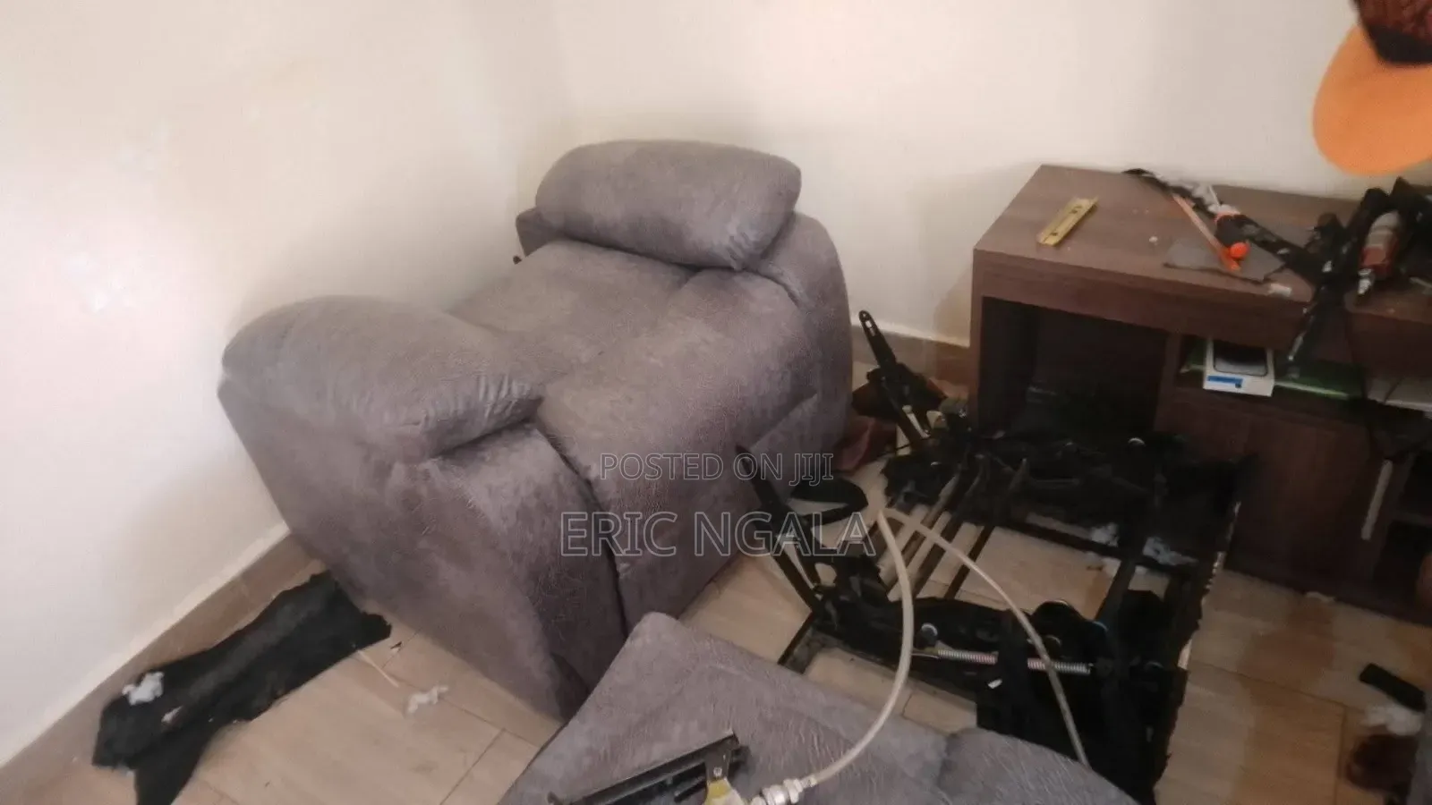 Recliner Fundi