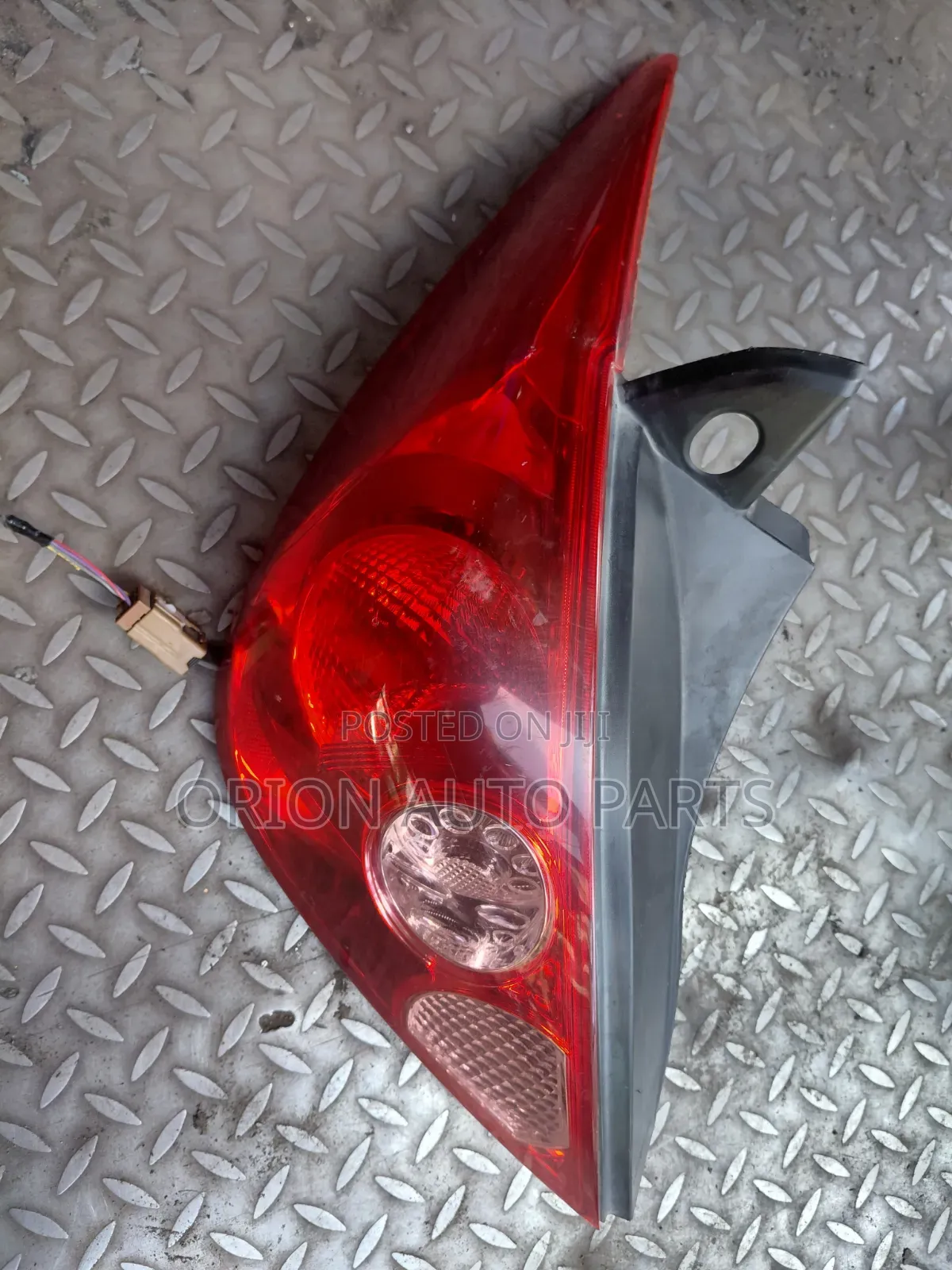 Nissan Tiida 2006