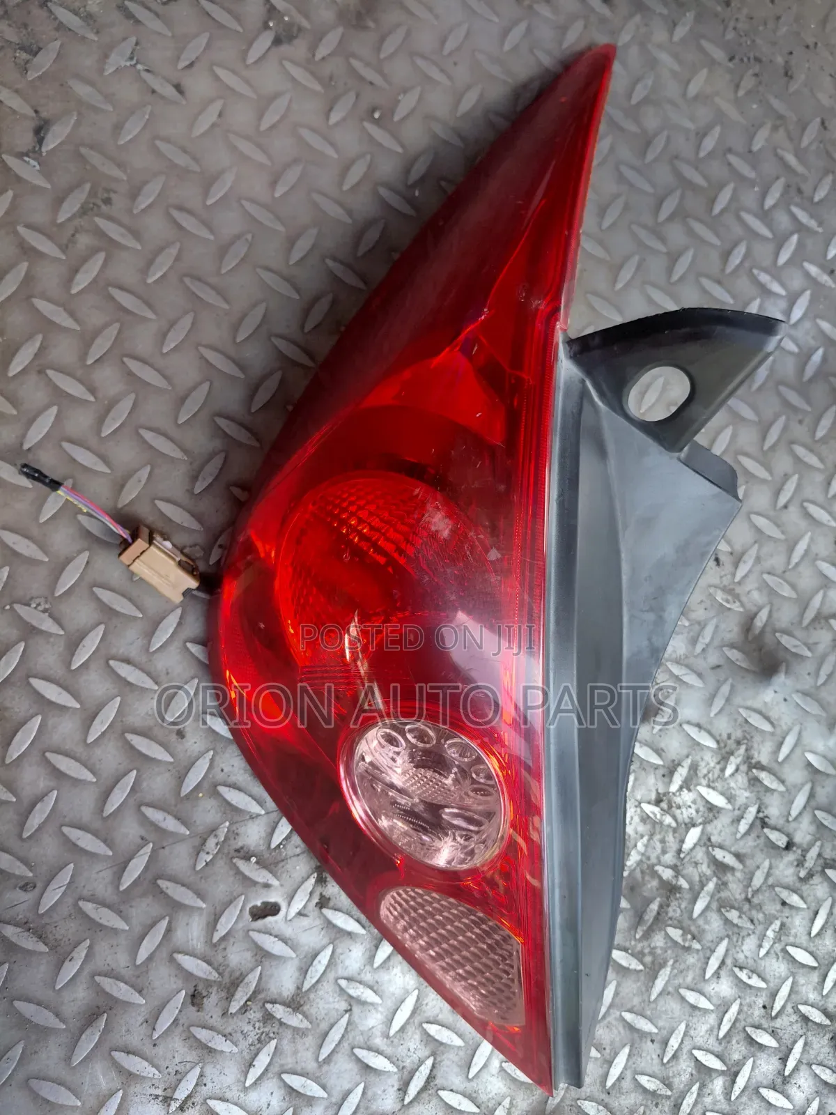 Nissan Tiida 2006