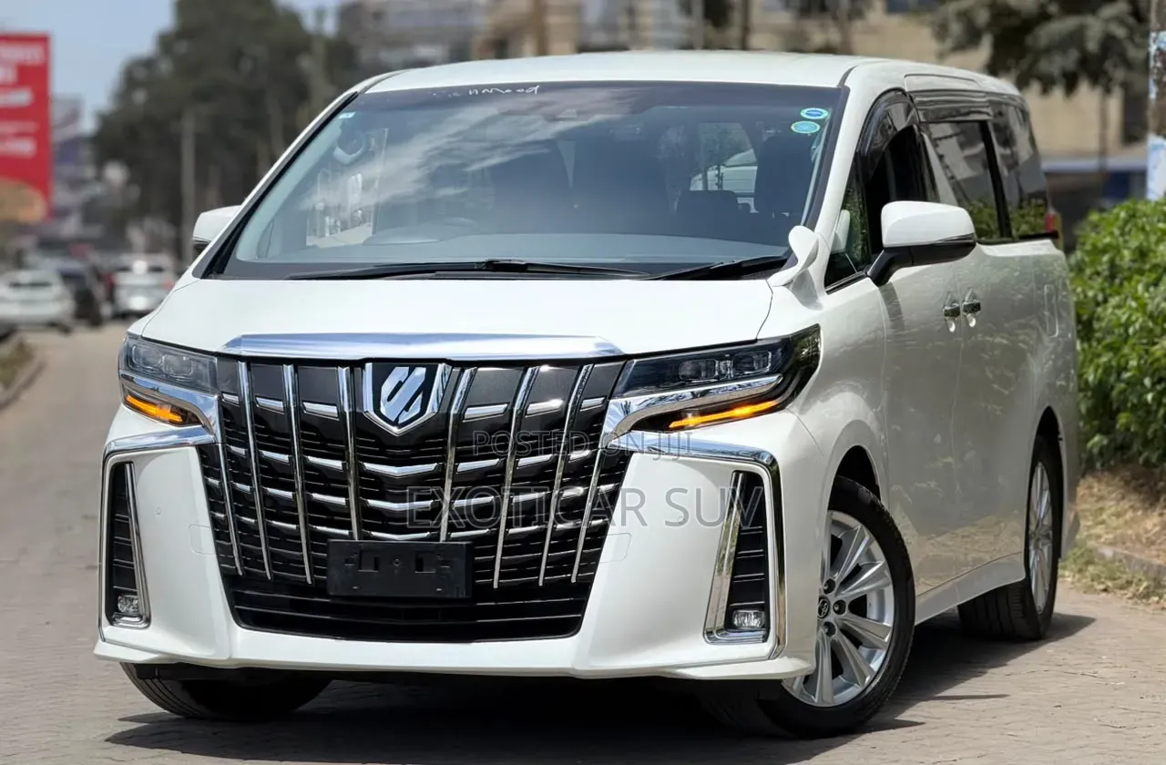 Toyota Alphard 2.5 Petrol AWD 2019 Off white
