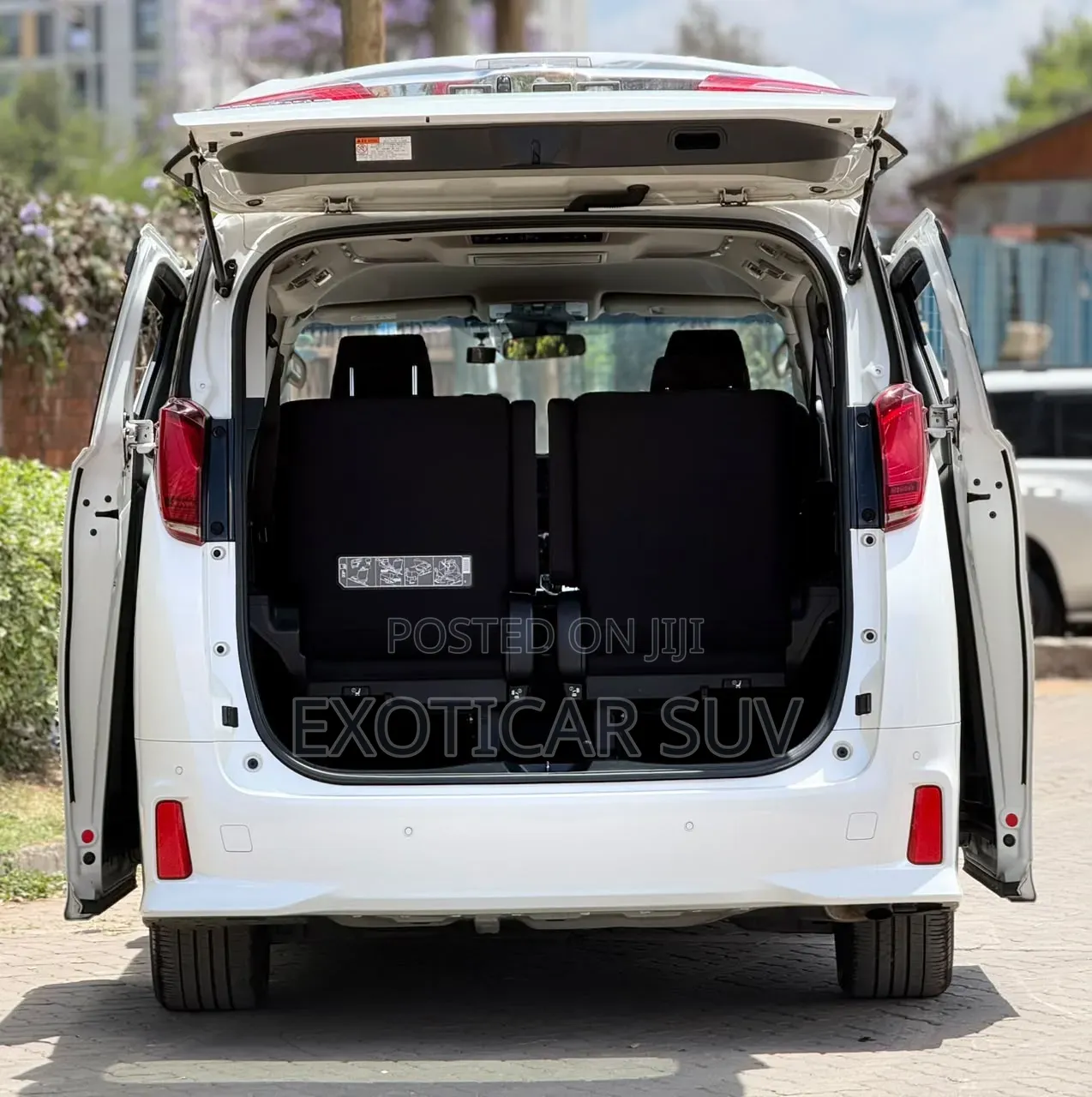 Toyota Alphard 2.5 Petrol AWD 2019 Off white
