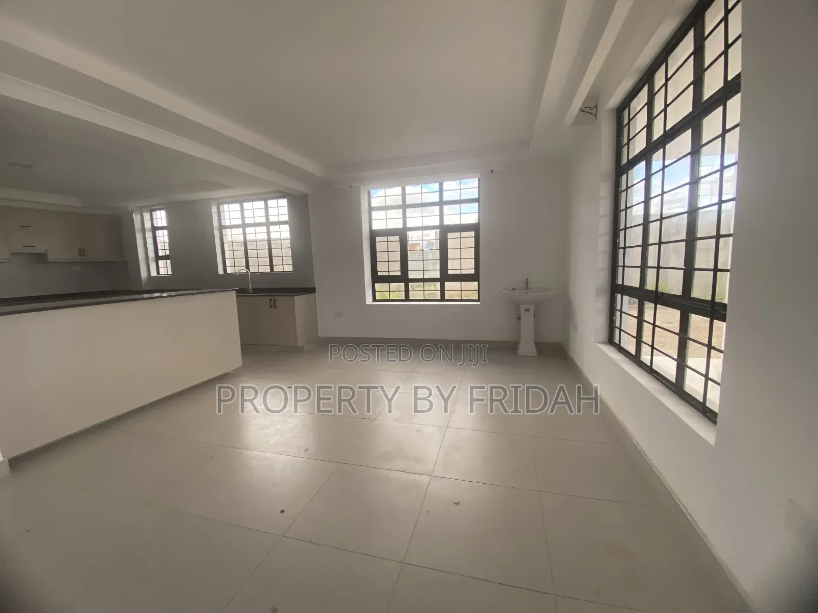 6bdrm Maisonette in Kitengela for sale