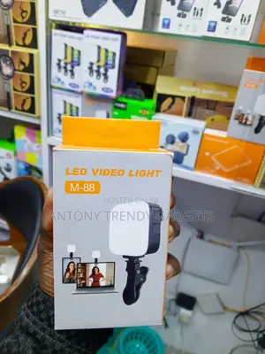 Portable LED Pocket Video Light for Phone Photography