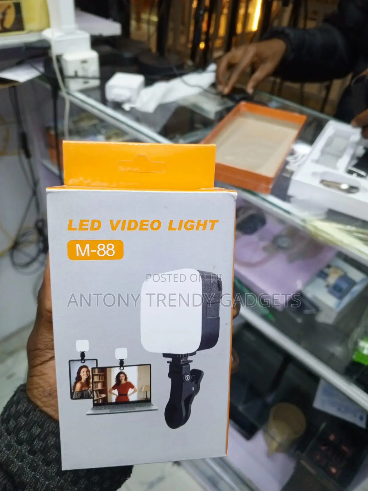 Portable LED Pocket Video Light for Phone Photography