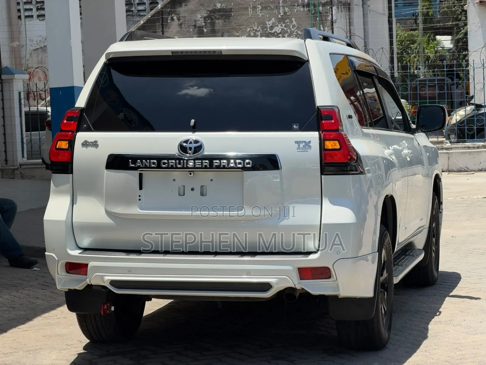 Toyota Land Cruiser Prado 2.7 2020 White