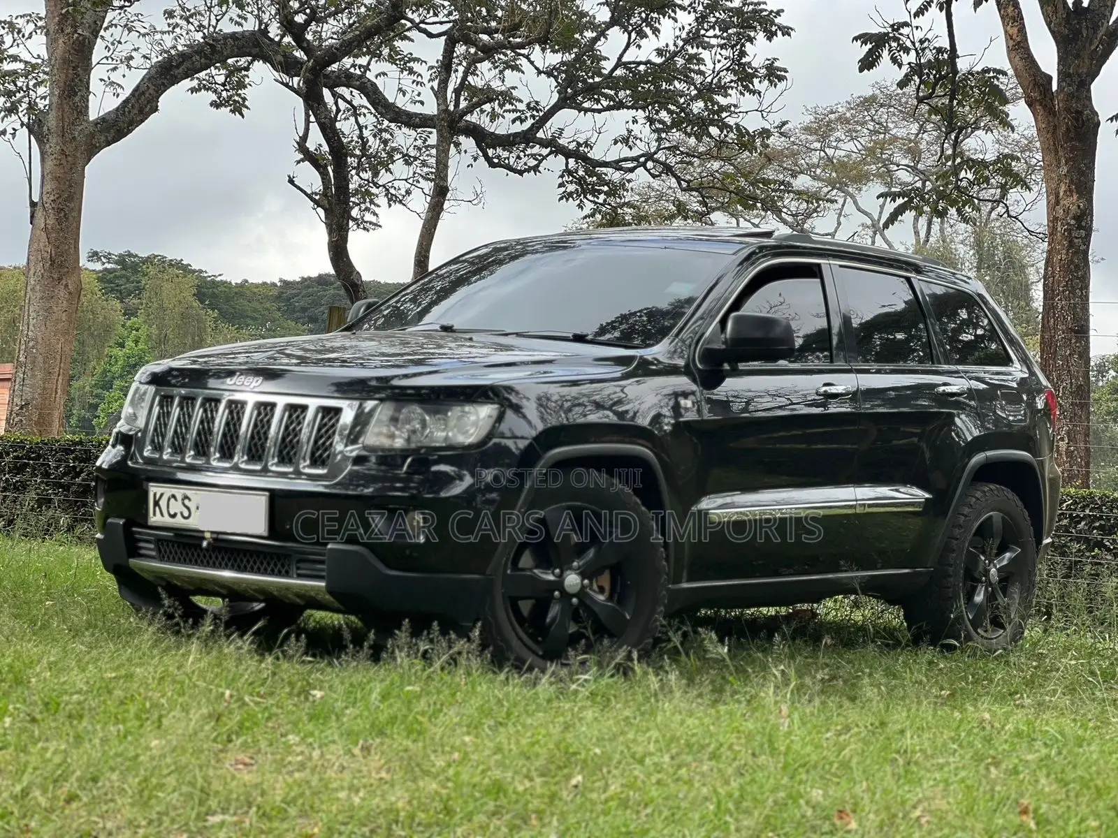 Jeep Grand Cherokee Overland 4x4 2012 Black