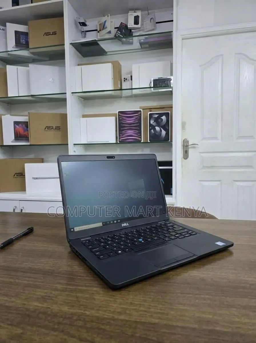 New Laptop Dell Latitude 5300 8GB Intel Core i7 SSD 256GB