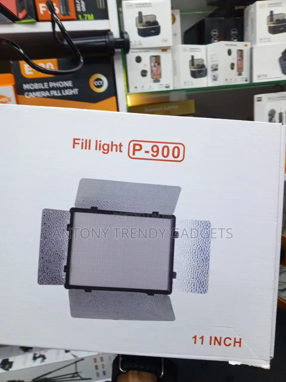 RL-900 11-Inch Dimmable LED Photography Light With Stand