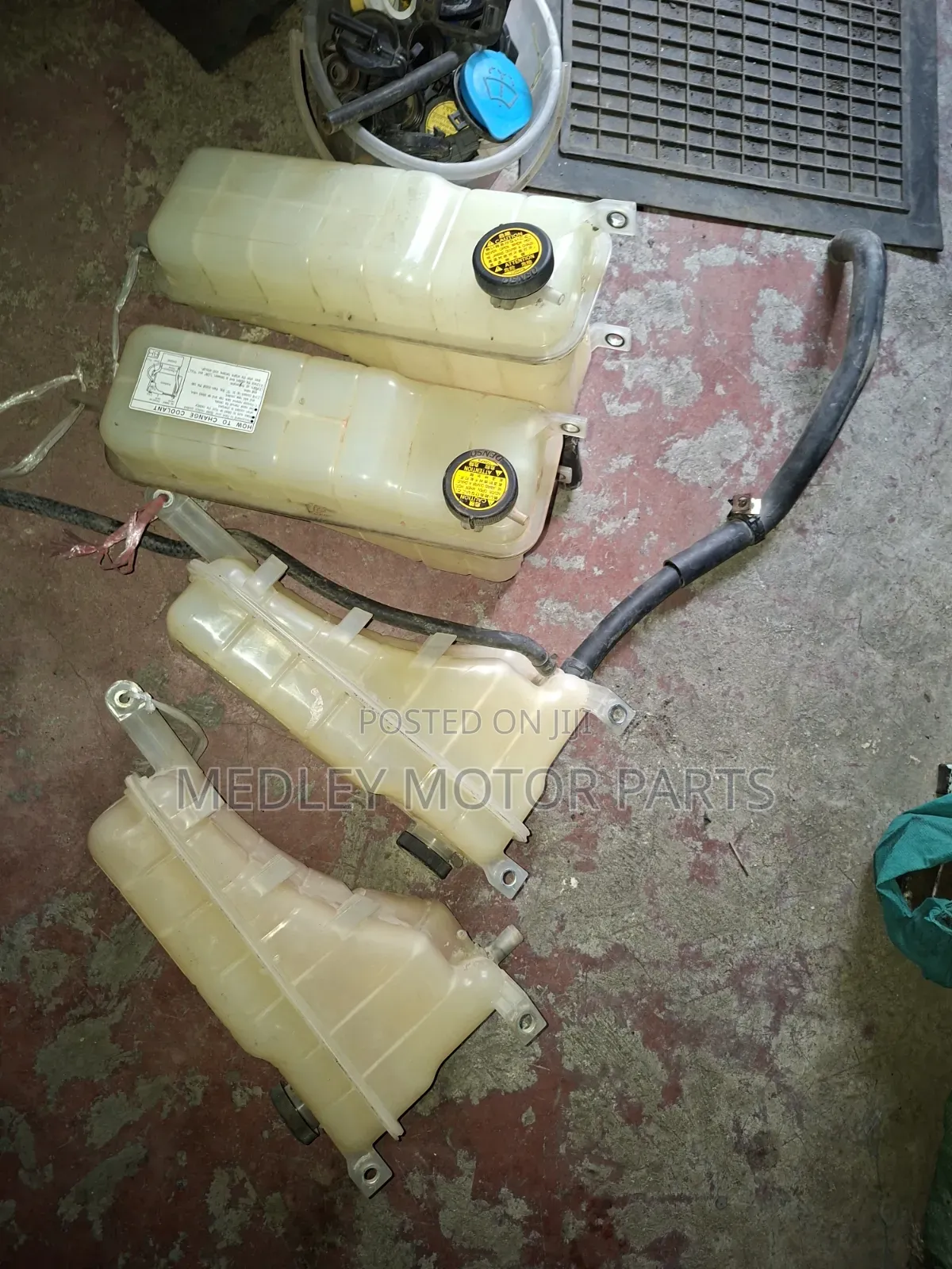 Prado J150 Radiator Coolant Reservior Tank