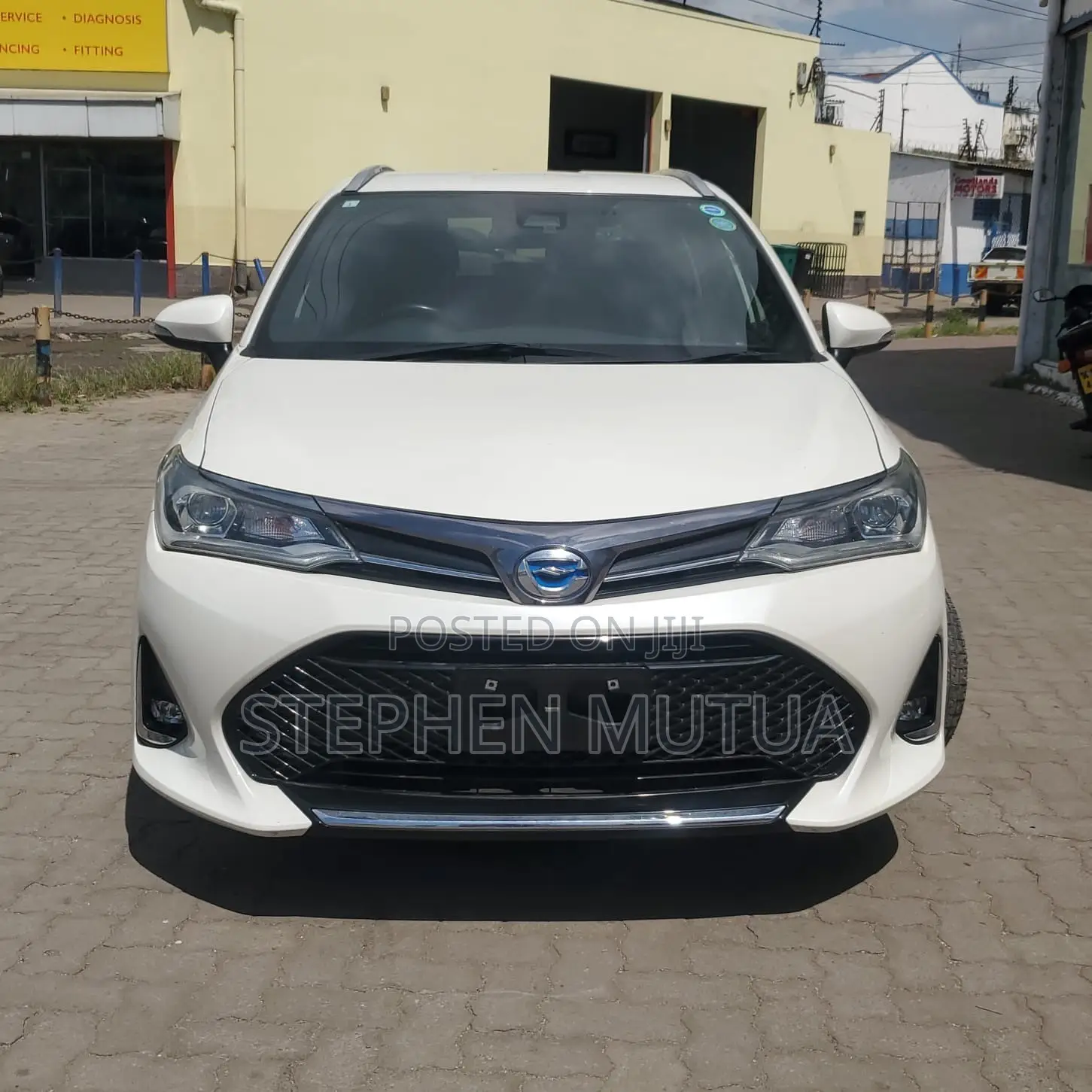 Toyota Corolla Fielder 1.5 Hybrid FWD 2019 White