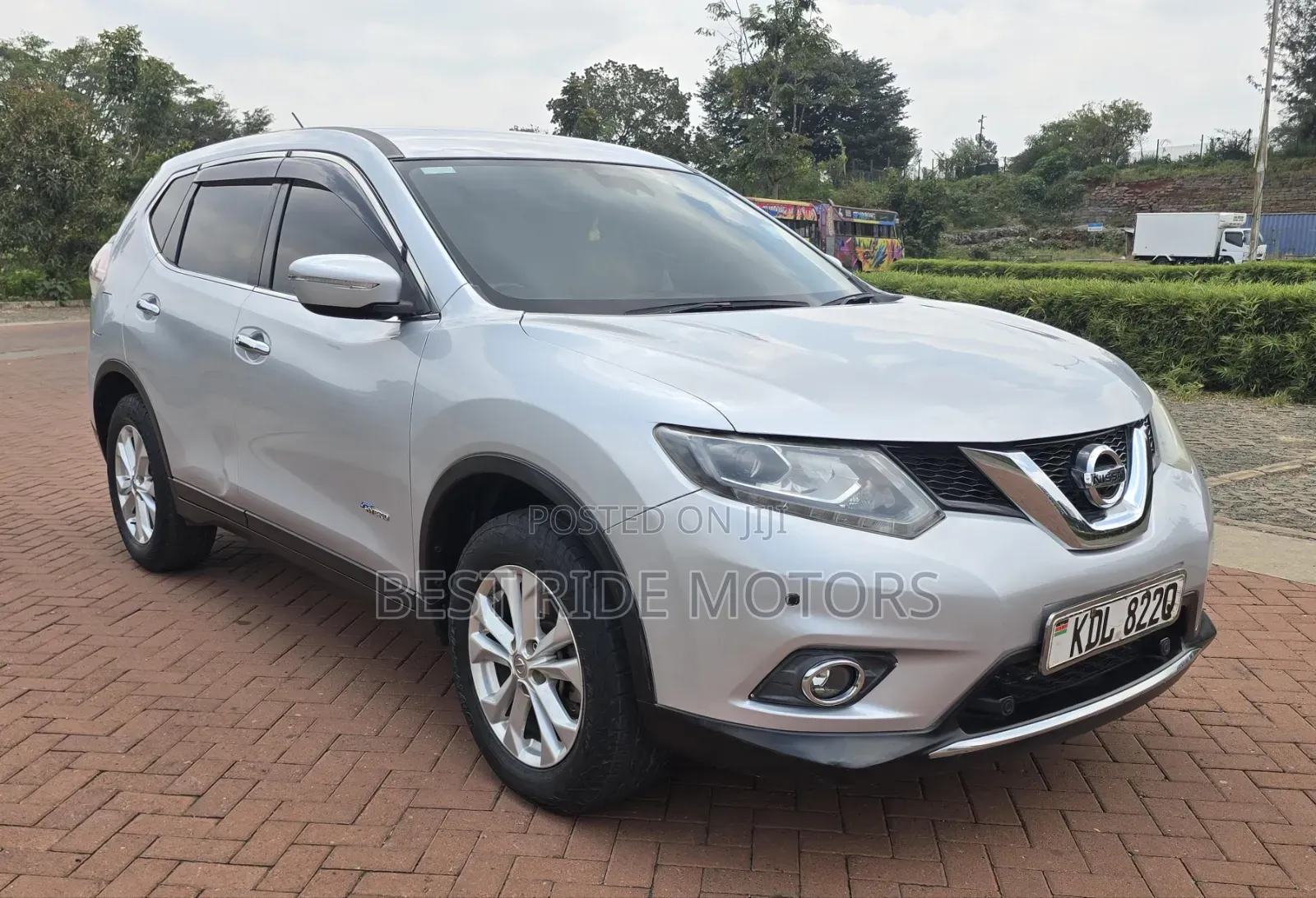 Nissan X-Trail 2.0 Hybrid FWD 2016 Silver