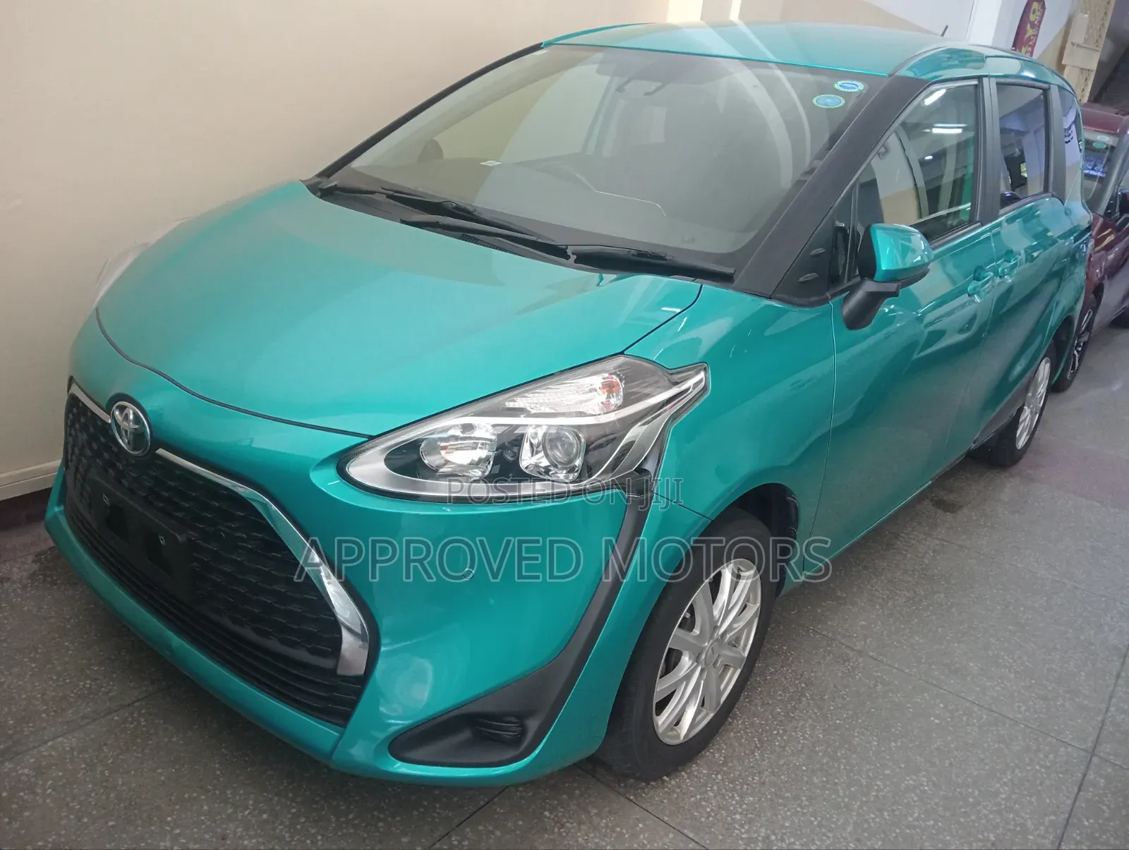 Toyota Sienta 2019 Green