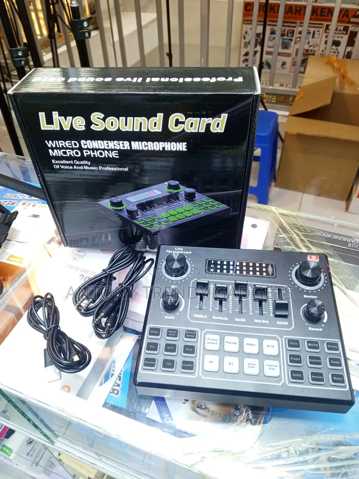 V9 Live Sound Card Mixer for Podcasting and Live Streaming