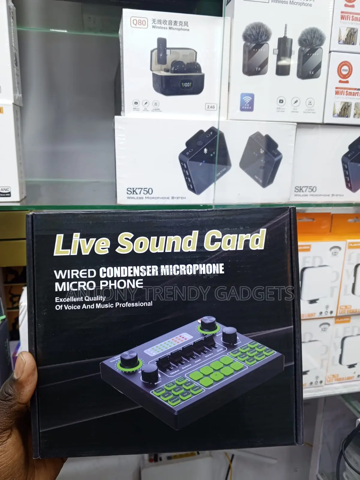 V9 Podcast Sound Card Mixer for Gaming and Voice Recording