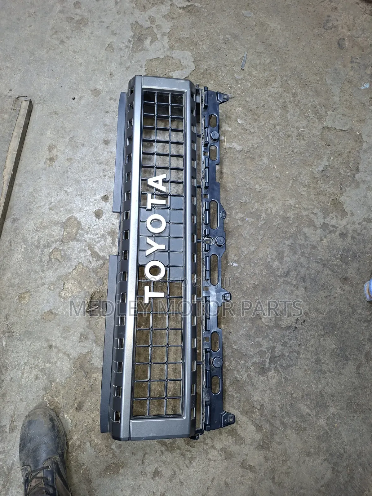 Landcruiser Prado J250 Series Grille