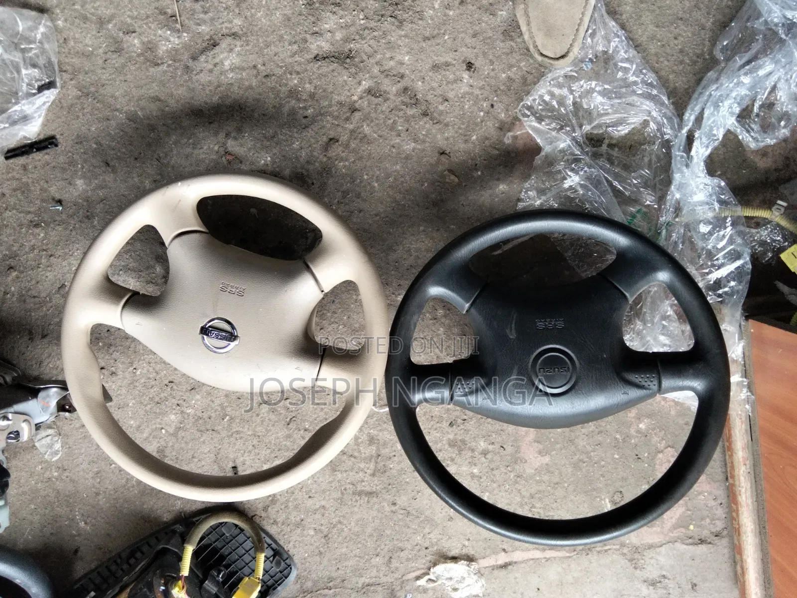Nissan B15 Steering Wheel (Nissan Sunny)