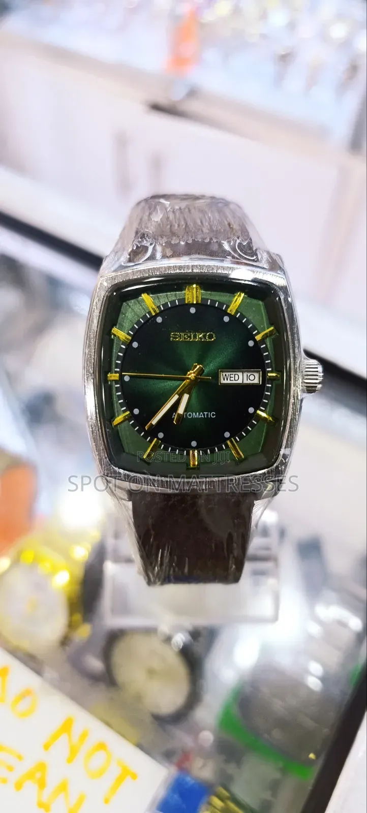 Seiko Recraft Automatic Watch for Men. Rich Green/Ocean Blue/Burgundy.