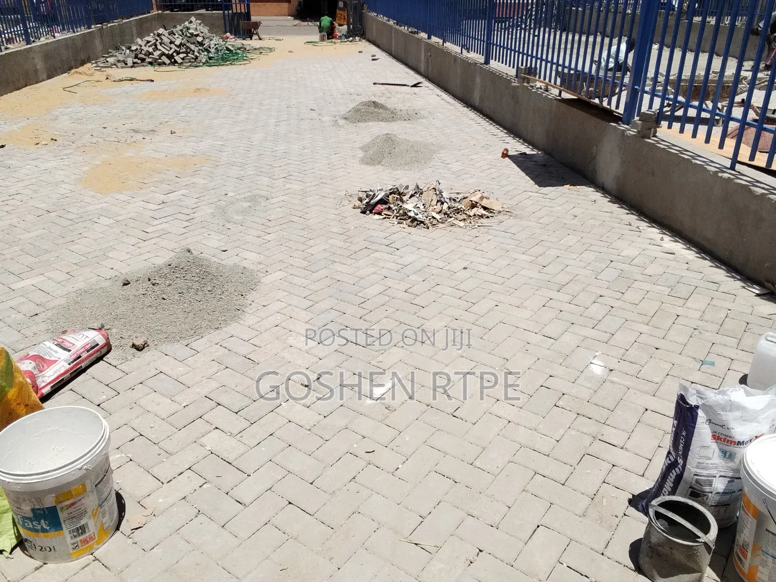 Prime BRAND NEW Showroom at 300K and 2 Let at Railway Car Dr Mombasa