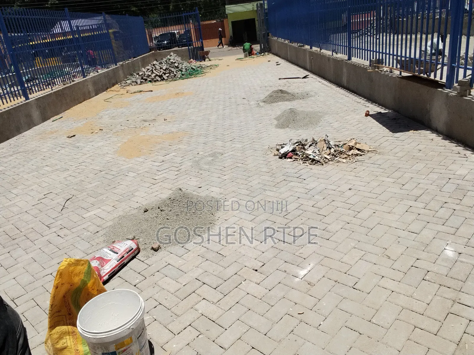 Prime BRAND NEW Showroom at 300K and 2 Let at Railway Car Dr Mombasa