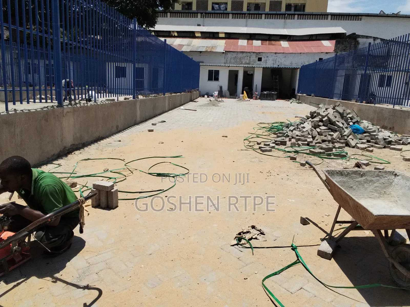 Prime BRAND NEW Showroom at 300K and 2 Let at Railway Car Dr Mombasa