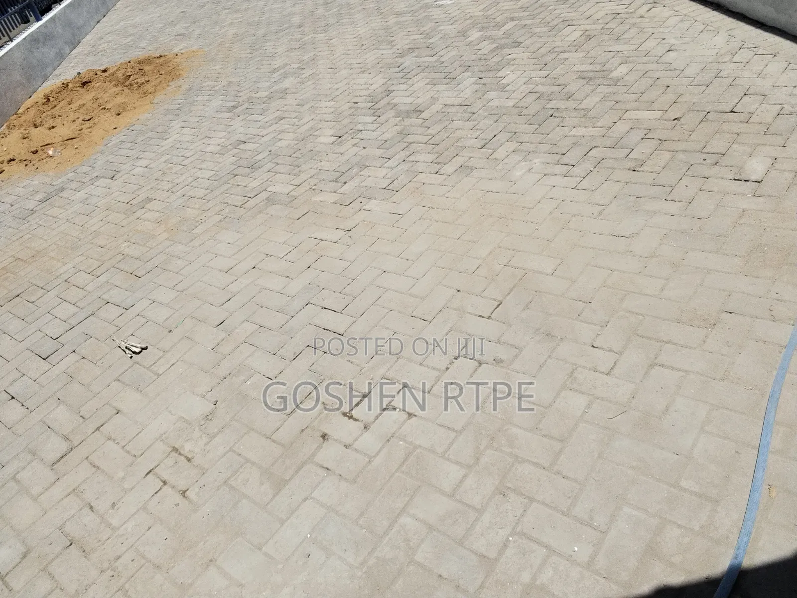 Prime BRAND NEW Showroom at 300K and 2 Let at Railway Car Dr Mombasa