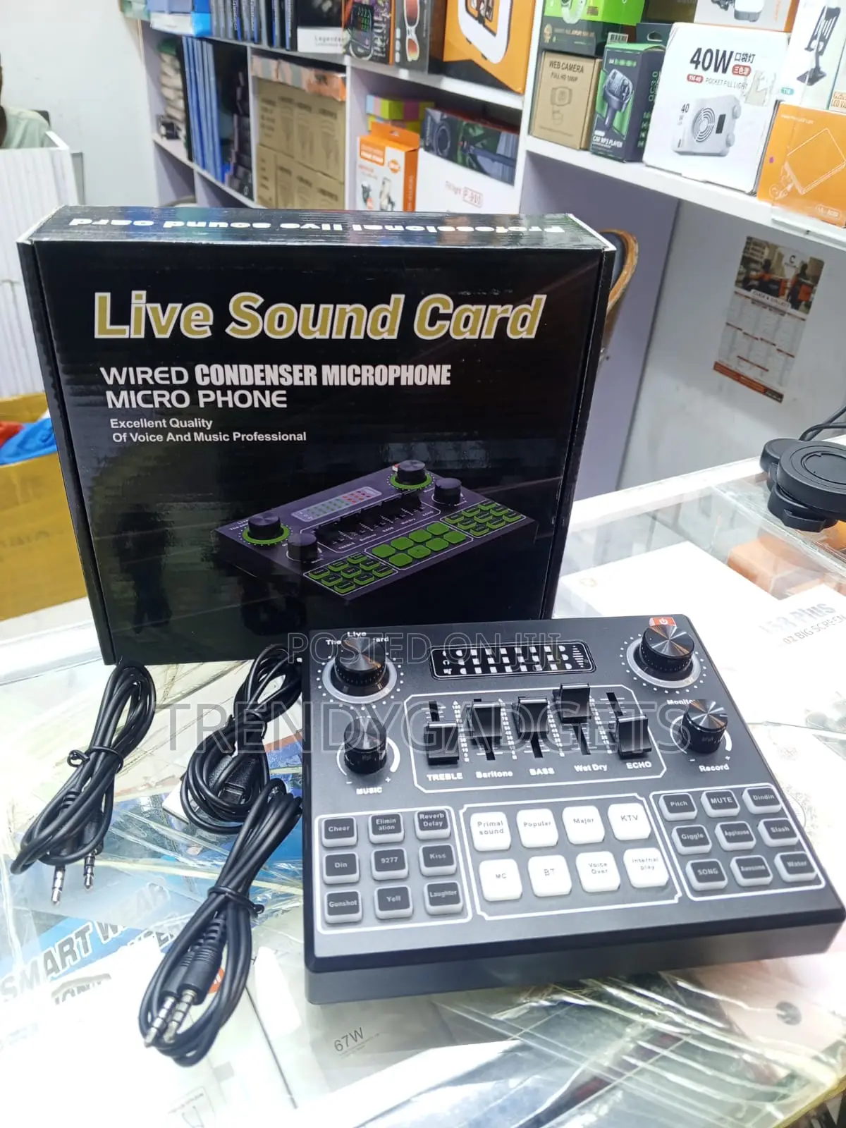 Portable V9 Sound Card Audio Interface for Content Creators