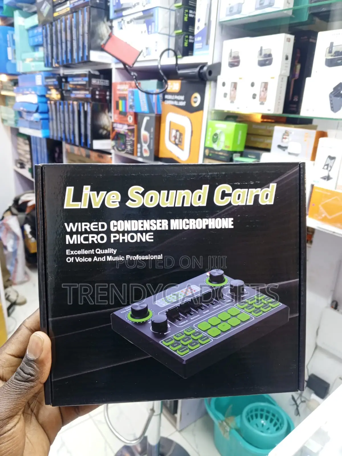 V9 Bluetooth Podcast Mixer With Echo and Reverb Controls