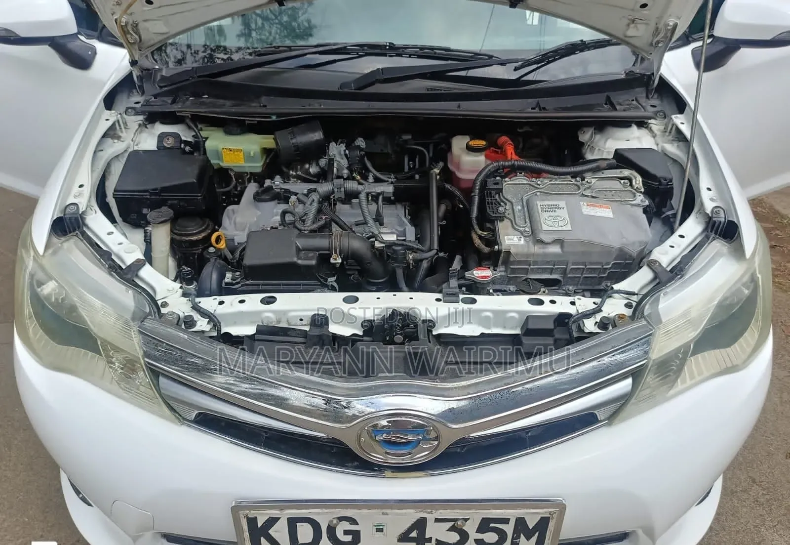 Toyota Corolla Fielder 1.5 Hybrid FWD 2014 White