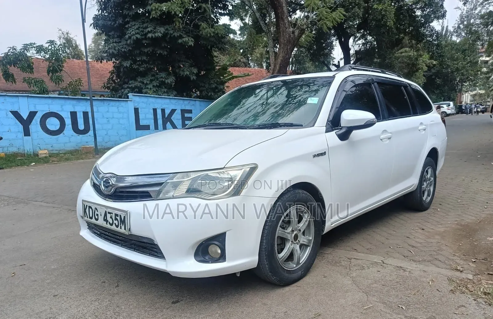 Toyota Corolla Fielder 1.5 Hybrid FWD 2014 White