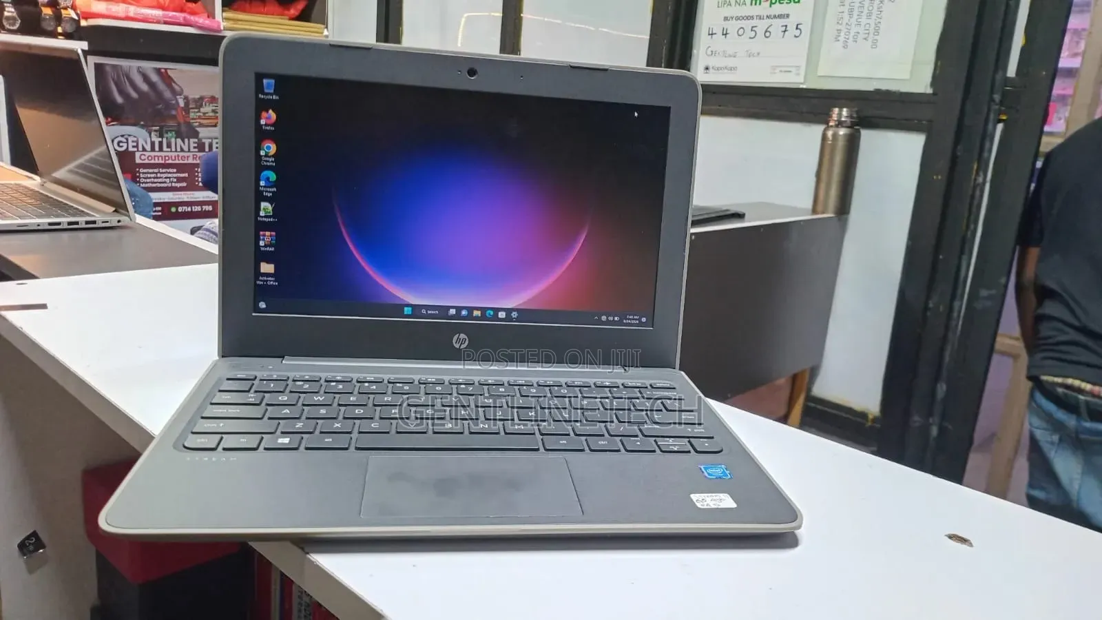 Laptop HP Stream 11 4GB Intel Celeron SSD 128GB
