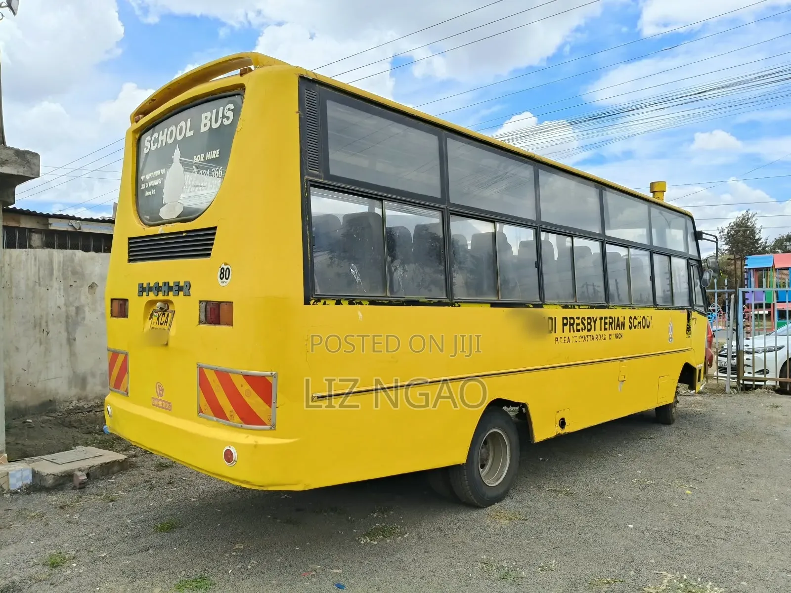 Mitsubishi Fuso Rosa 2014 Yellow