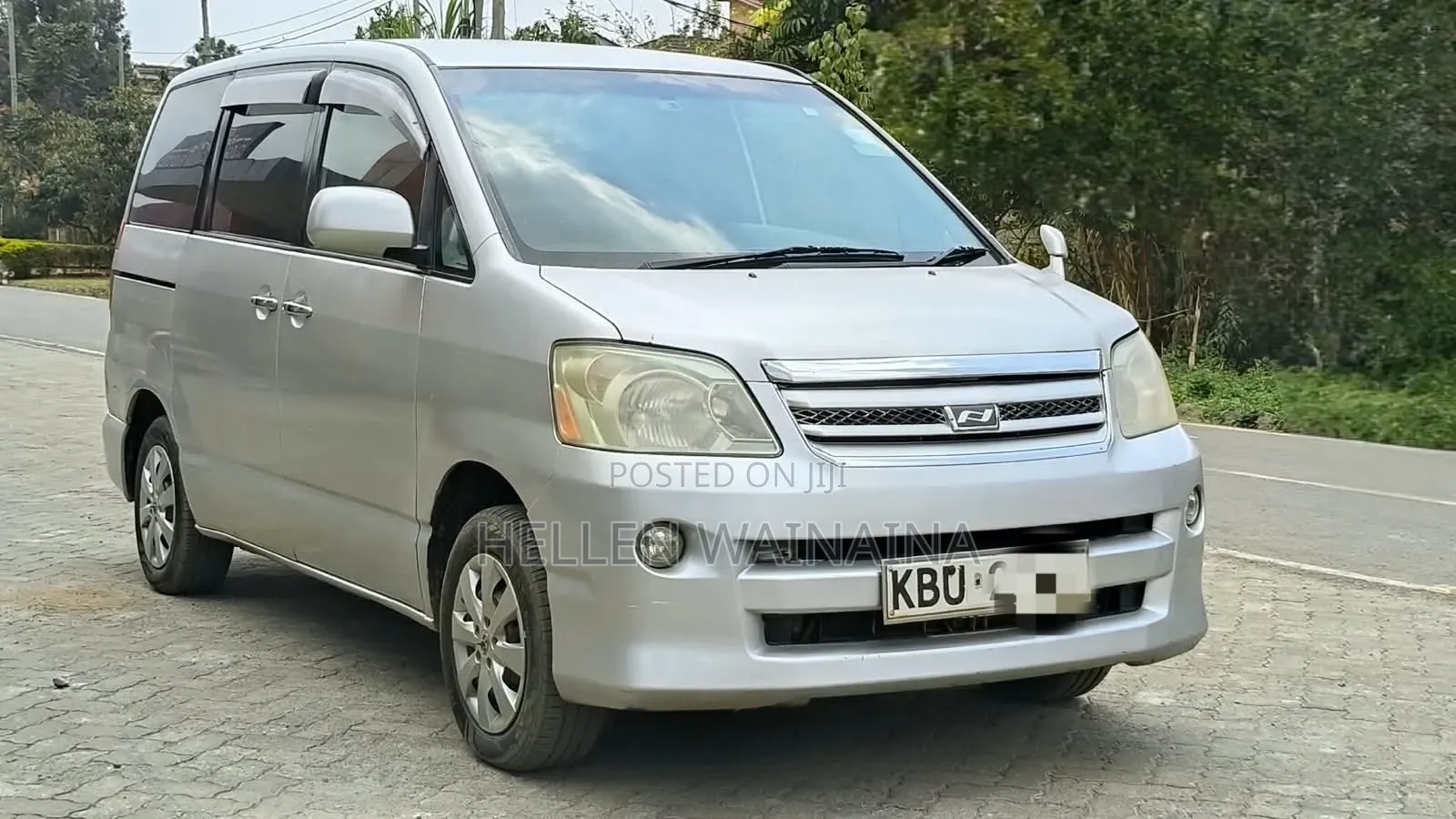 Toyota Noah 2007 Silver