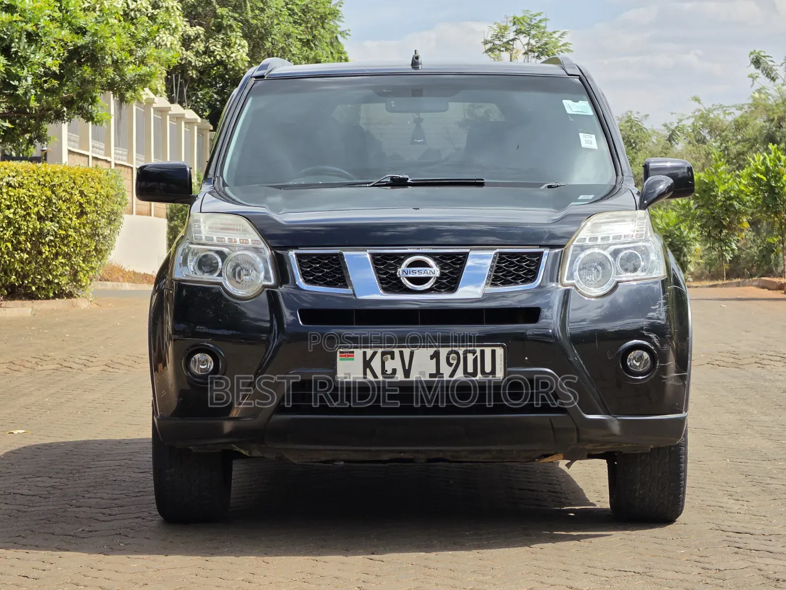 Nissan X-Trail 2.0 Petrol XE 2012 Black