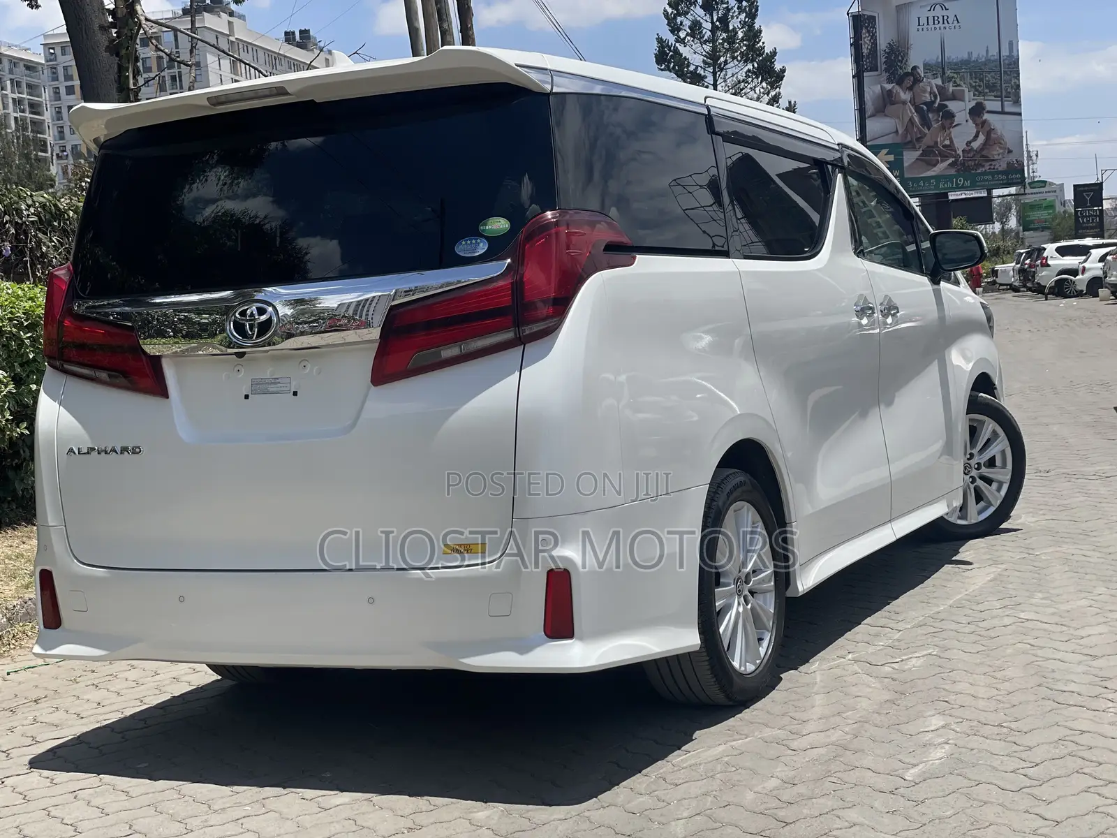 Toyota Alphard 2.5 Petrol FWD 2019 White